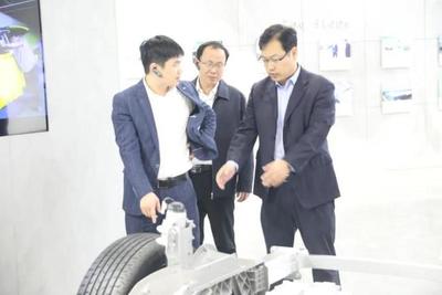 朱新華率隊赴江淮汽車集團考察調研，助力市場深化布局